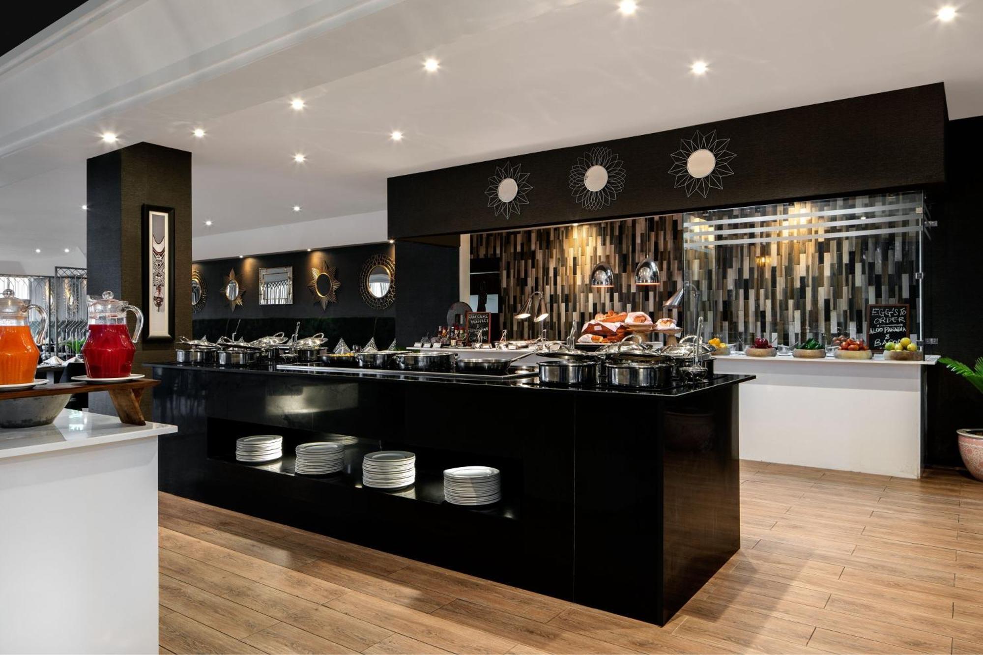 Four Points By Sheraton Dar Es Salaam New Africa Экстерьер фото